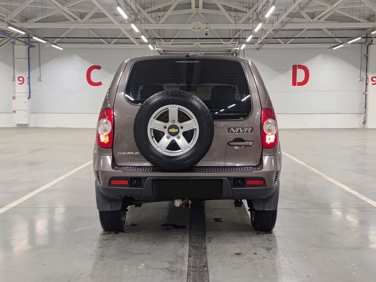 Chevrolet Niva б/у, 2016, Механическая. Фото: #5