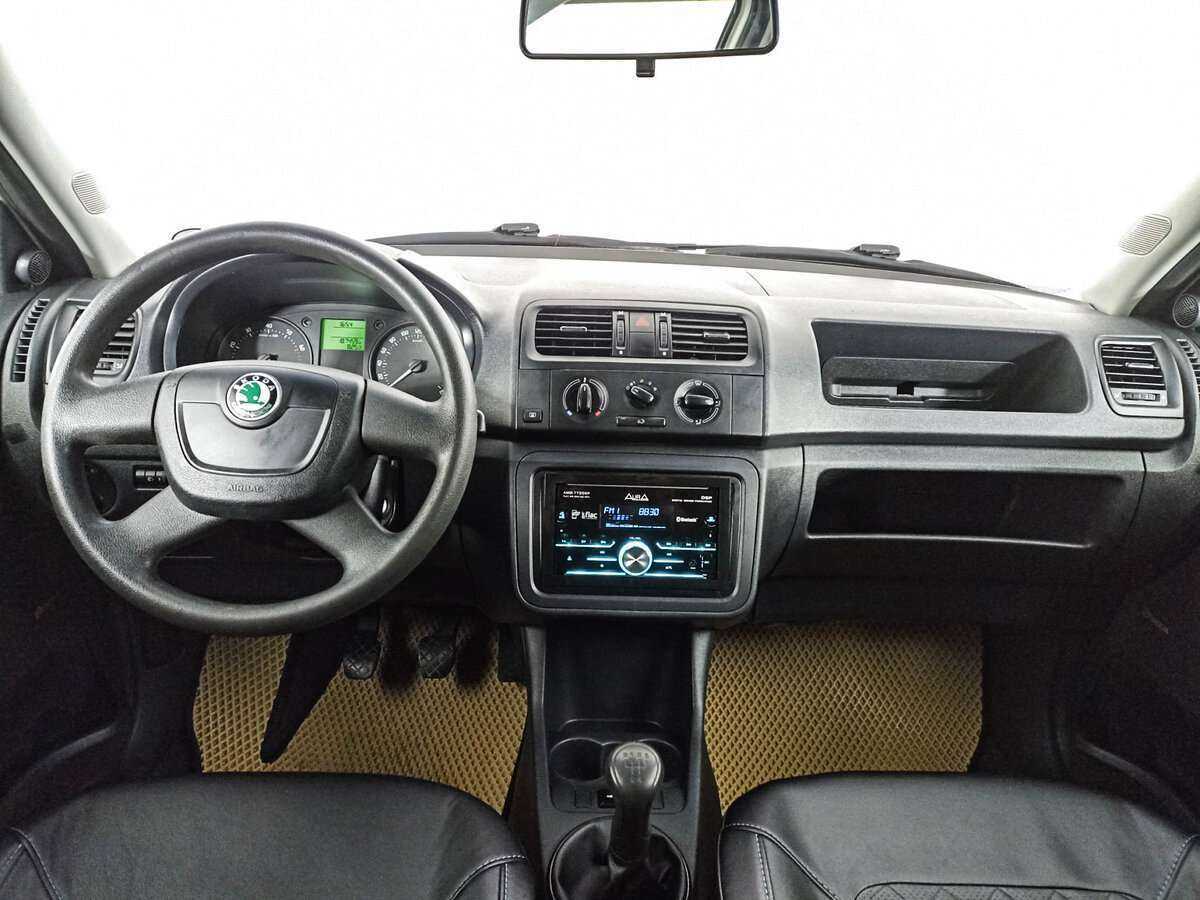 Skoda Fabia б/у, 2012, Механическая. Фото: #11