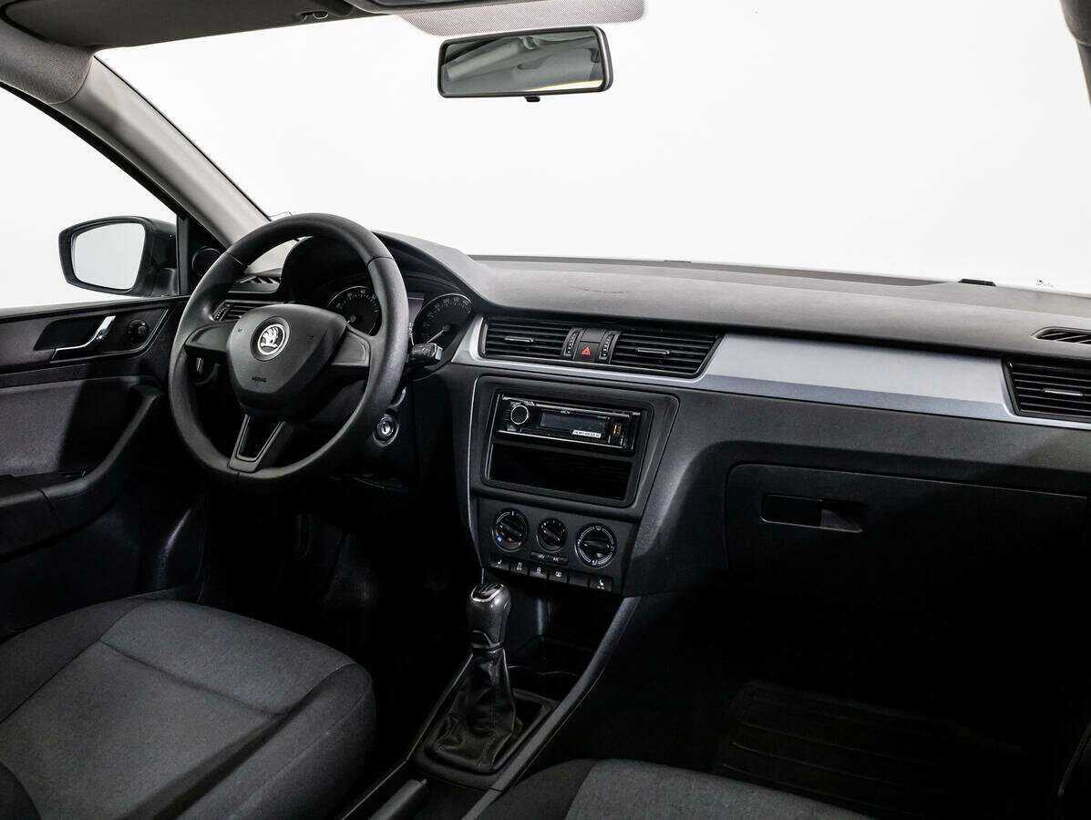 Skoda Rapid б/у, 2017, Механическая. Фото: #6