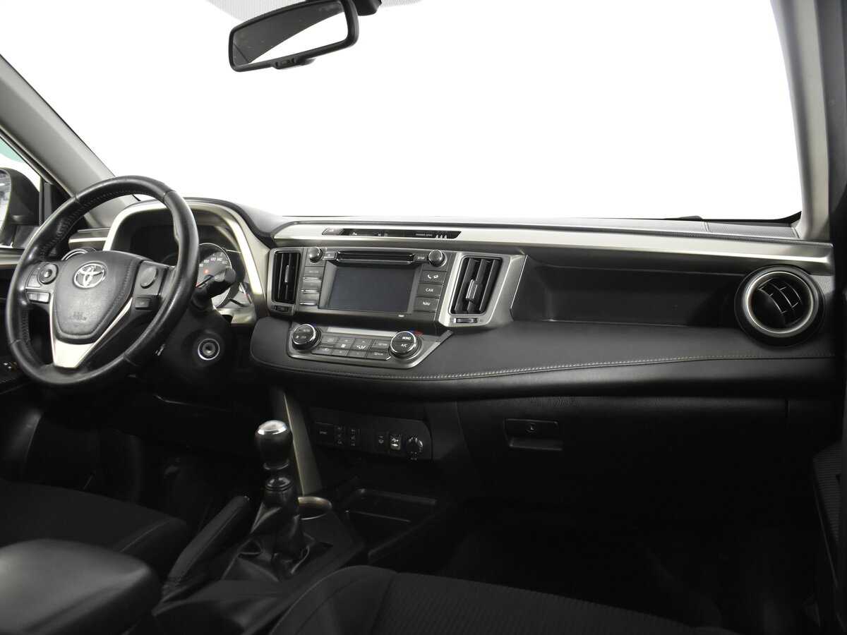 Toyota RAV4 б/у, 2015, Механическая. Фото: #12