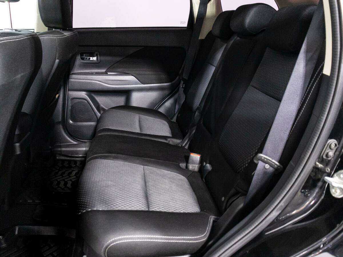 Mitsubishi Outlander б/у, 2016, Вариатор. Фото: #9