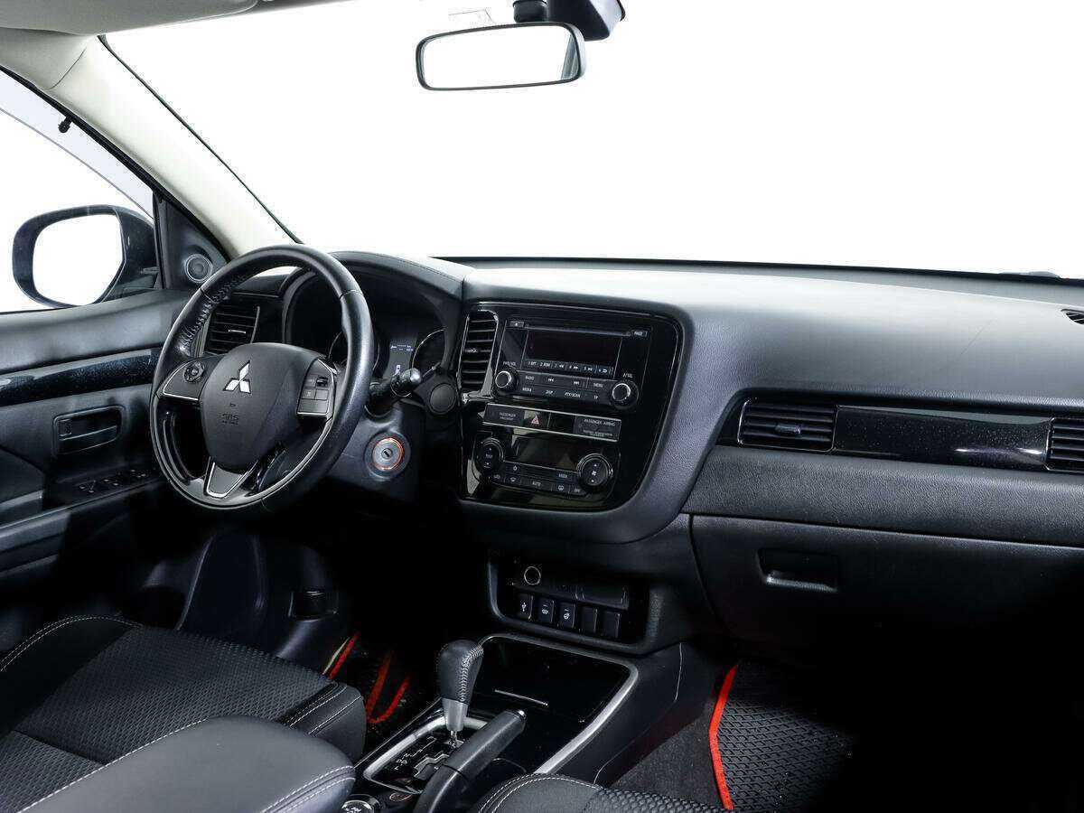 Mitsubishi Outlander б/у, 2019, Вариатор. Фото: #8