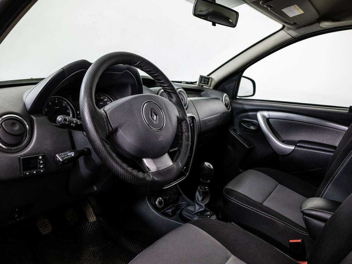 Renault Duster б/у, 2013, Механическая. Фото: #10