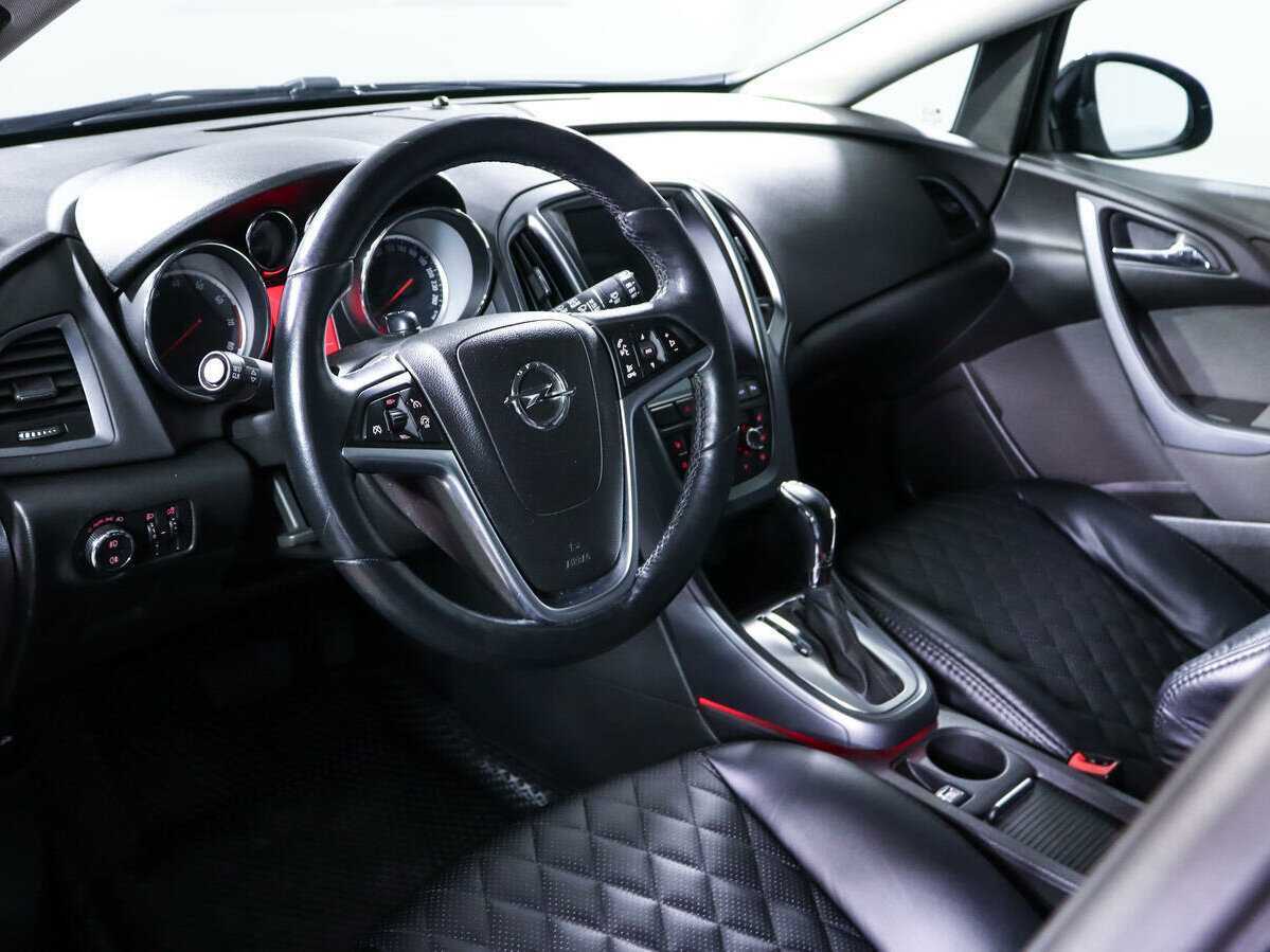 Opel Astra б/у, 2014, Автоматическая. Фото: #11