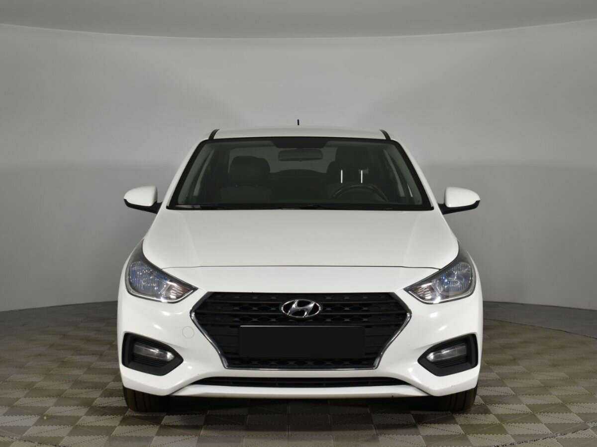Hyundai Solaris б/у, 2018, Механическая. Фото: #2