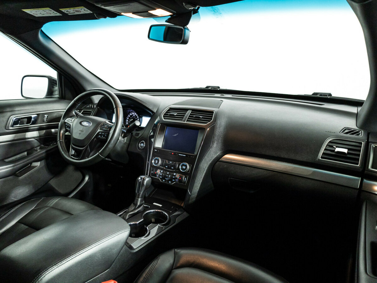 Ford Explorer б/у, 2018, Автоматическая. Фото: #6