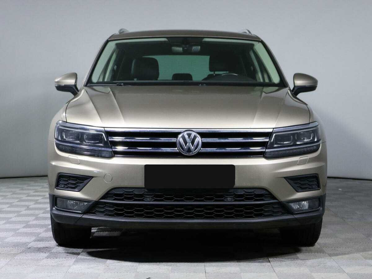 Volkswagen Tiguan б/у, 2018, Роботизированная. Фото: #1