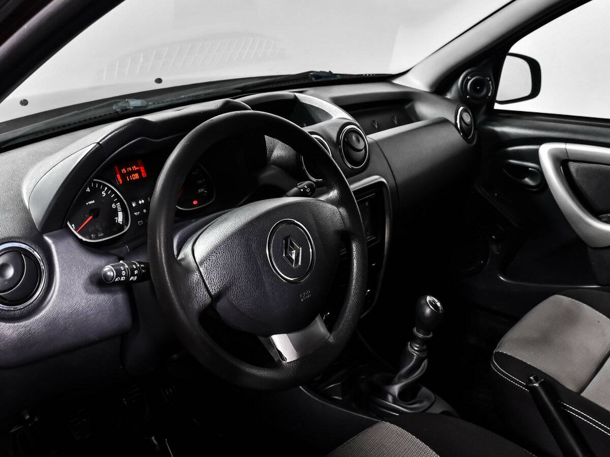 Renault Duster б/у, 2015, Механическая. Фото: #9