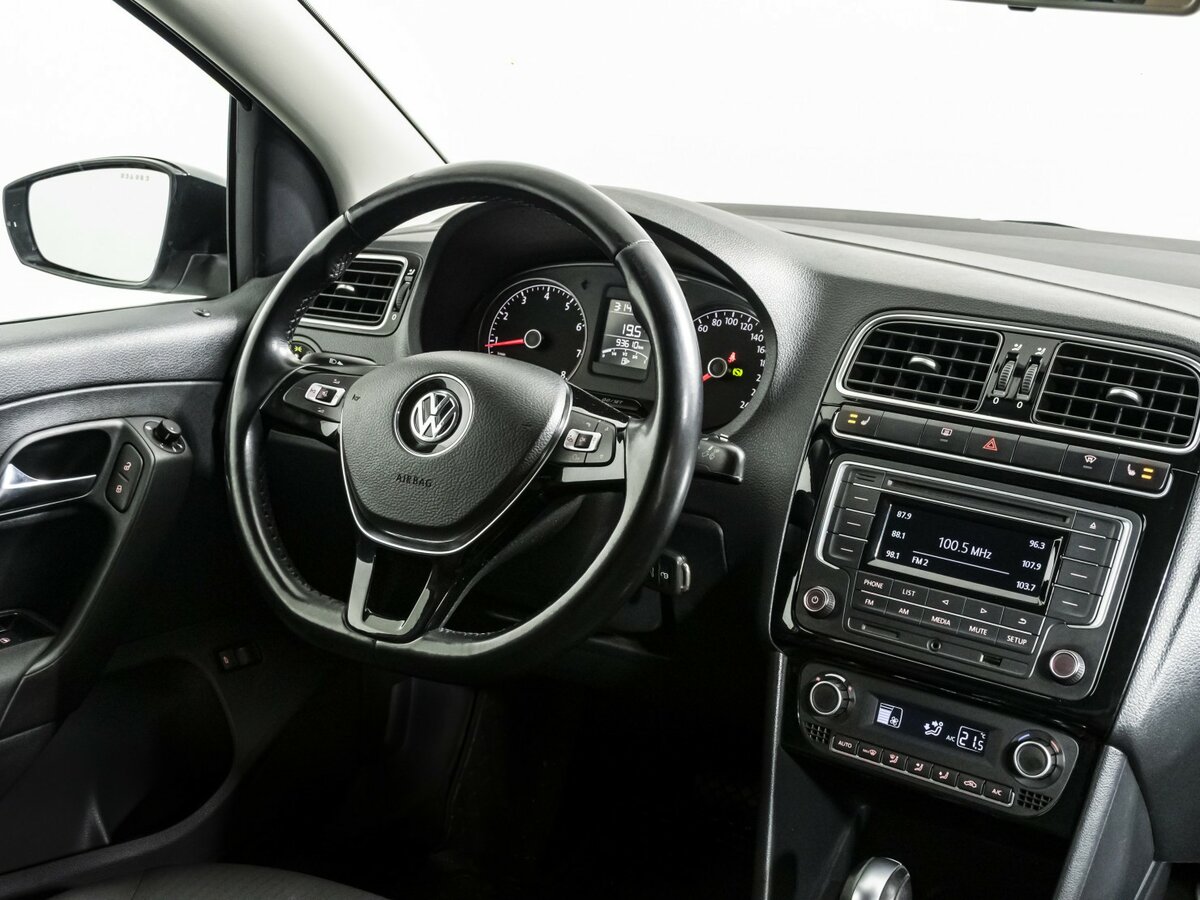 Volkswagen Polo б/у, 2018, Автоматическая. Фото: #7