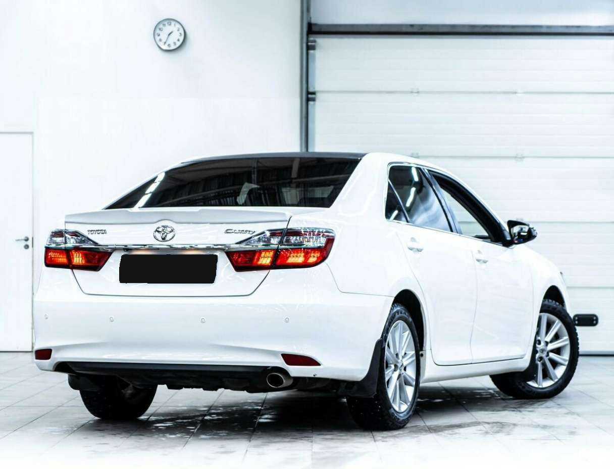 Toyota Camry б/у, 2016, Автоматическая. Фото: #2
