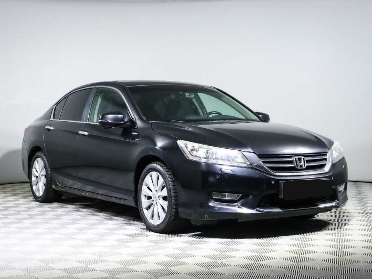 Honda Accord б/у, 2013, Автоматическая. Фото: #2