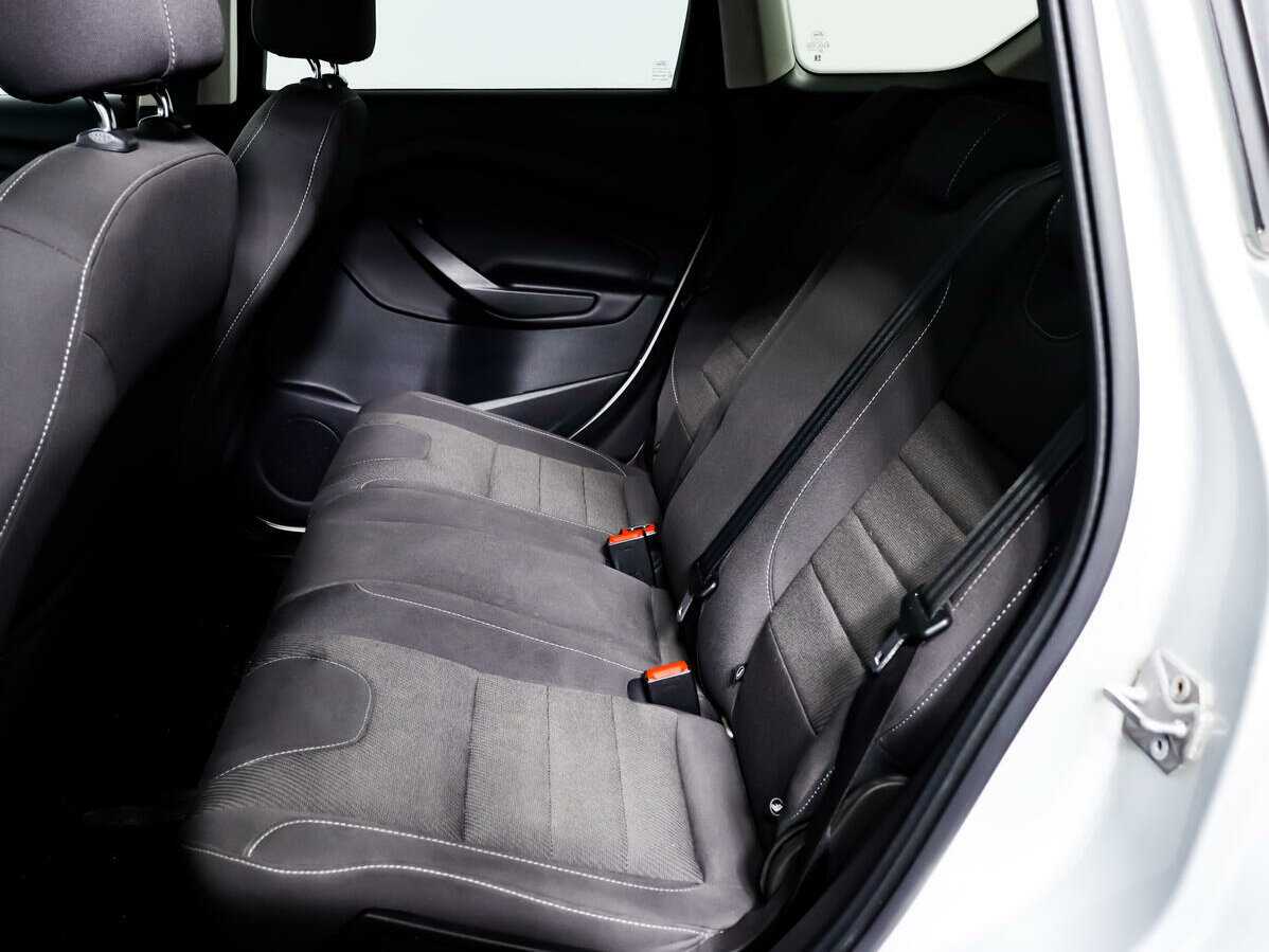Ford Kuga б/у, 2016, Автоматическая. Фото: #11