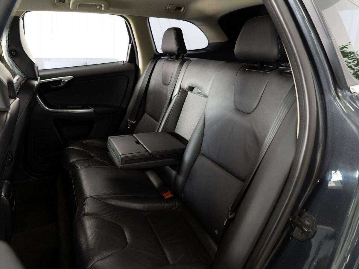 Volvo XC60 б/у, 2012, Автоматическая. Фото: #6