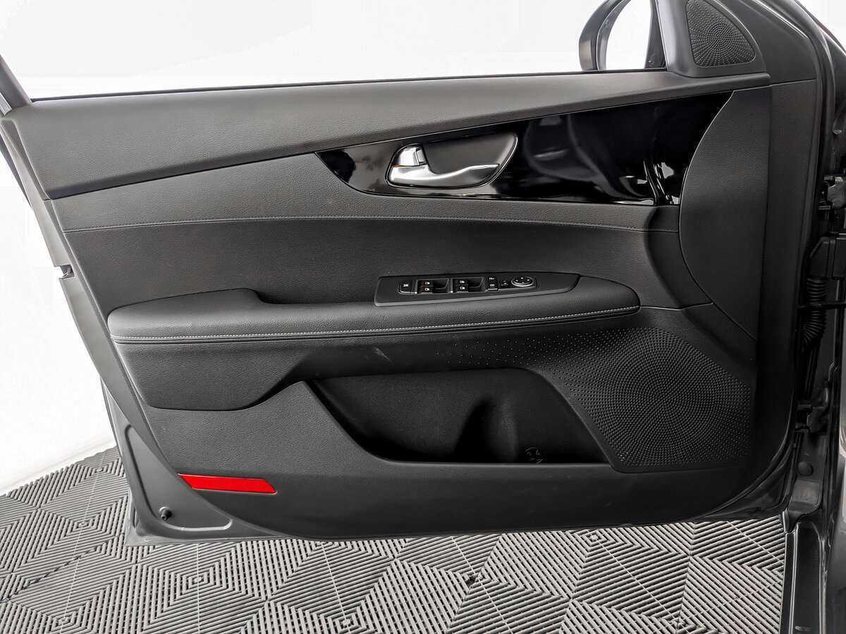 Kia Cerato б/у, 2021, Автоматическая. Фото: #14