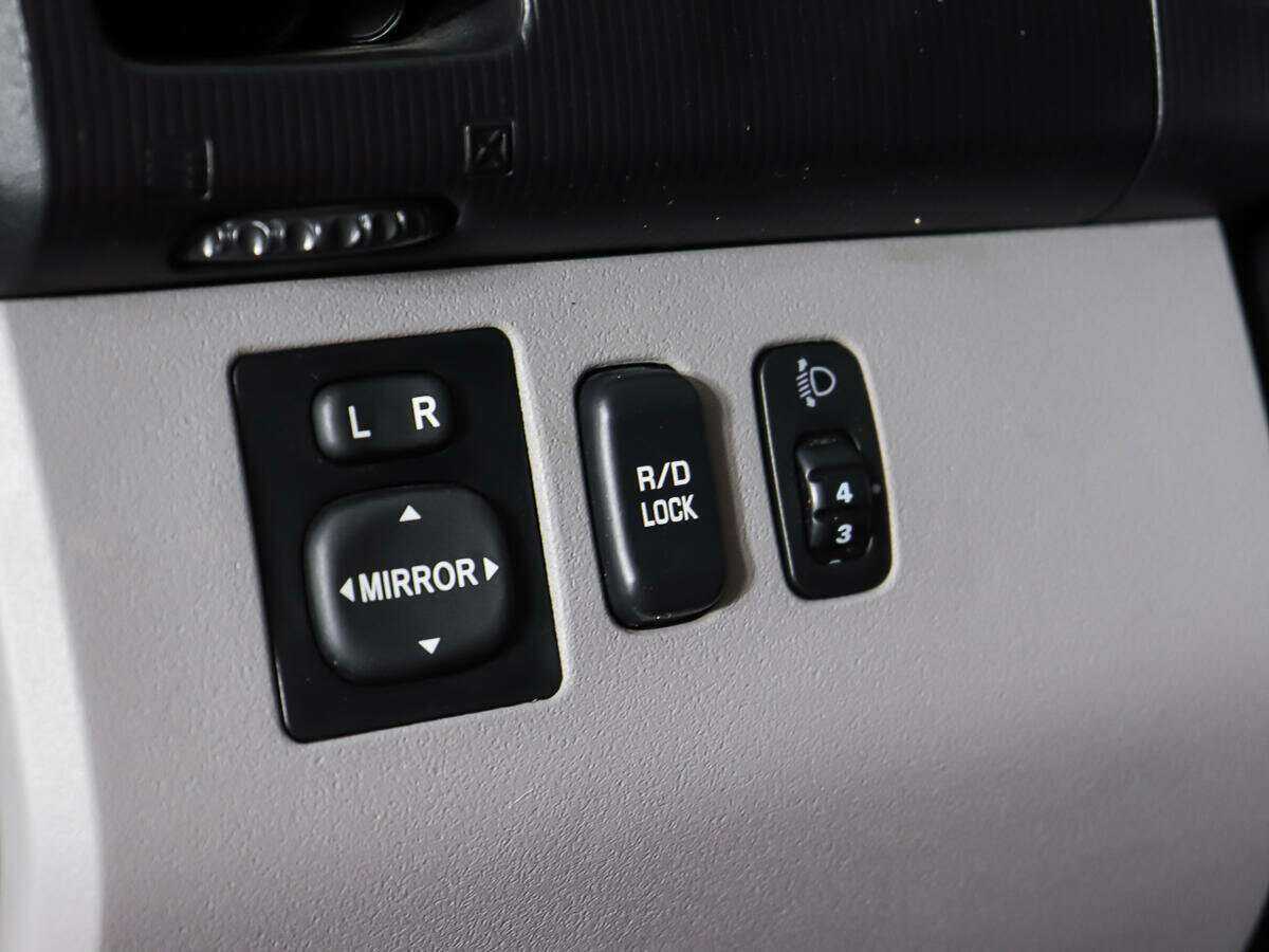Mitsubishi Pajero Sport б/у, 2014, Механическая. Фото: #17
