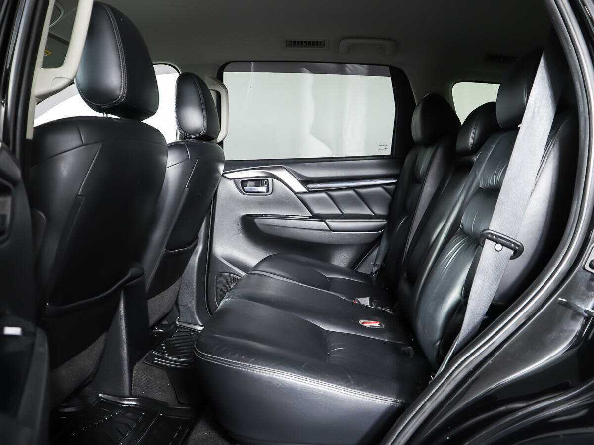 Mitsubishi Pajero Sport б/у, 2018, Автоматическая. Фото: #9
