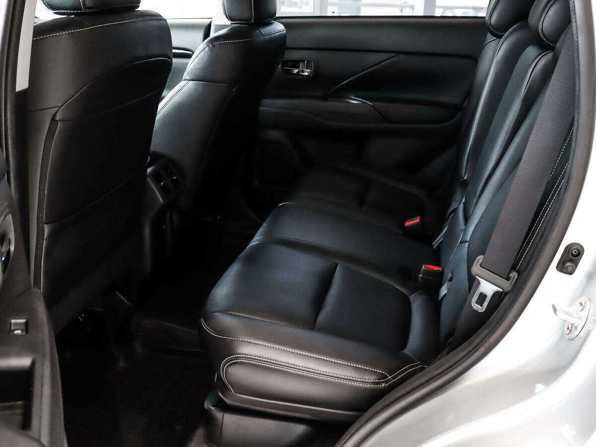 Mitsubishi Outlander б/у, 2019, Вариатор. Фото: #10