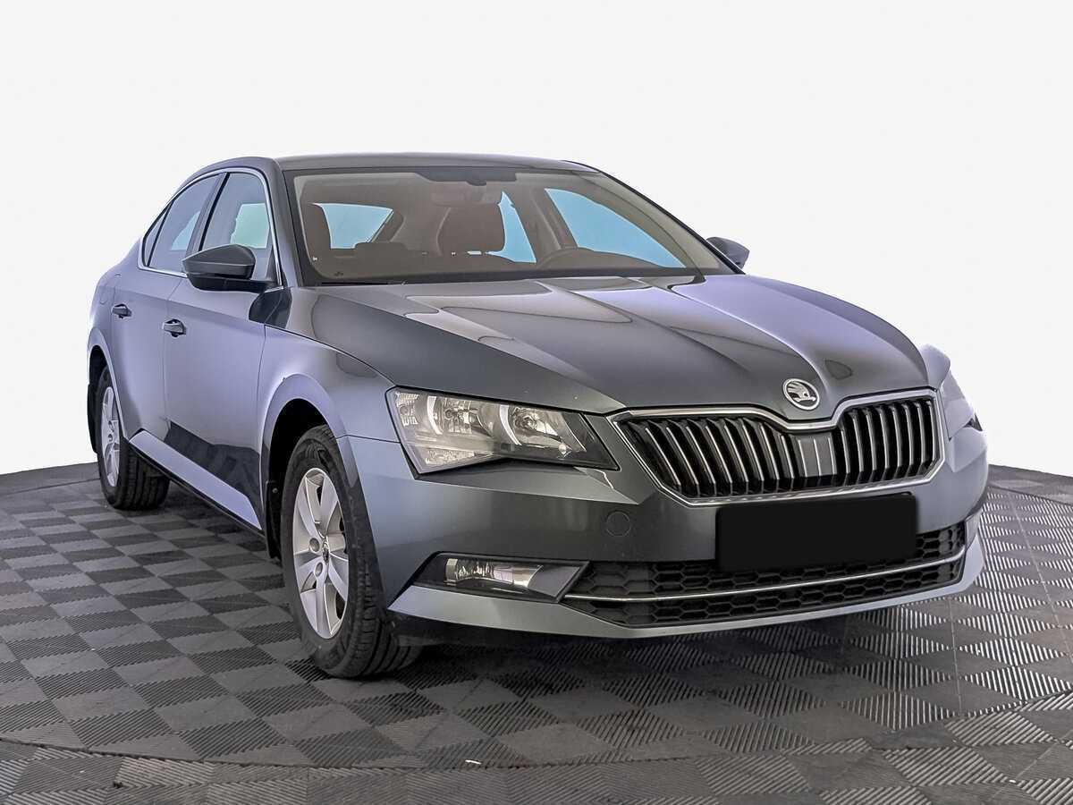Skoda Superb б/у, 2019, Роботизированная. Фото: #2