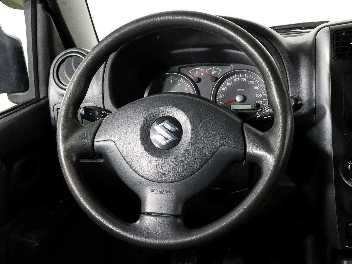 Suzuki Jimny б/у, 2013, Механическая. Фото: #11