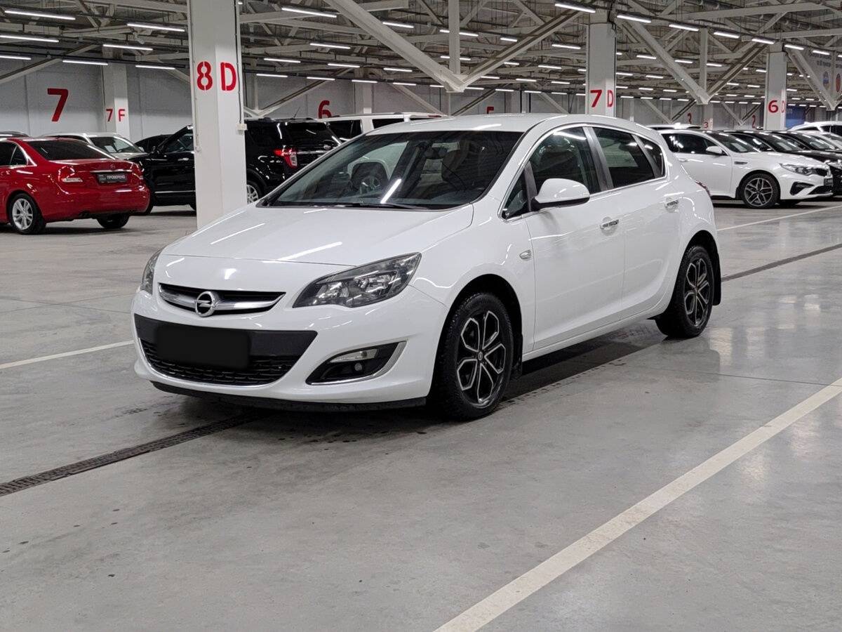 Opel Astra б/у, 2013, Механическая. Посмотреть фото