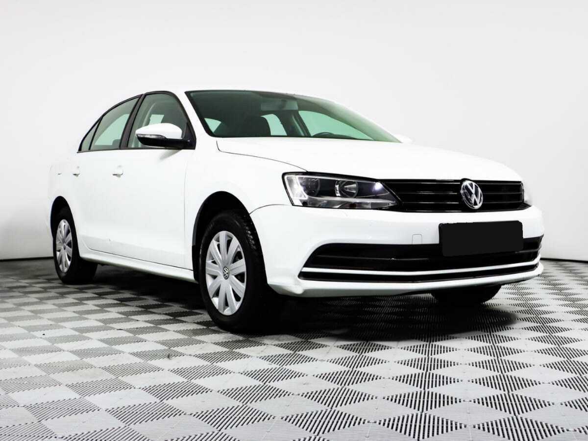 Volkswagen Jetta б/у, 2016, Роботизированная. Фото: #2