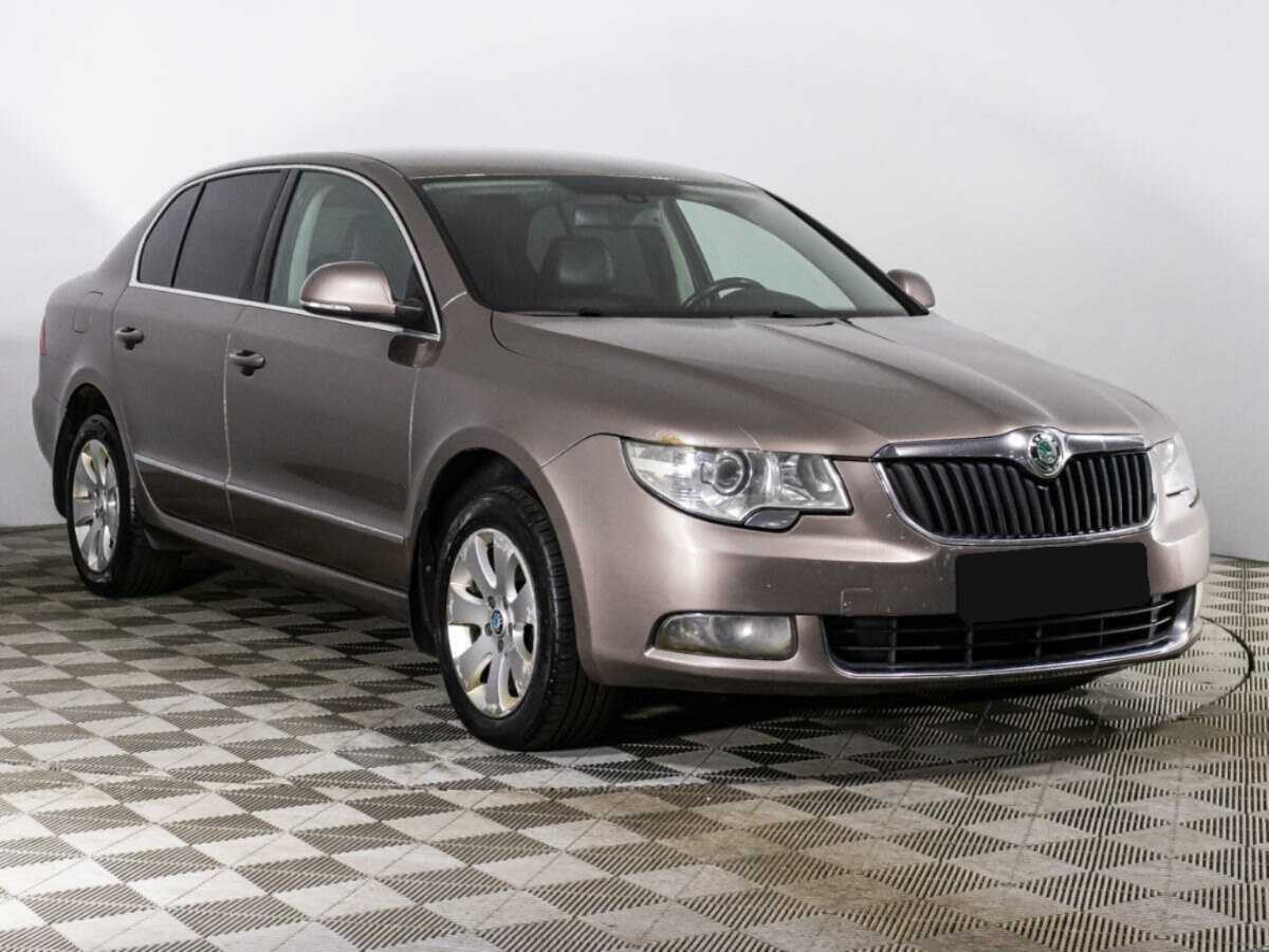 Skoda Superb б/у, 2012, Автоматическая. Фото: #2