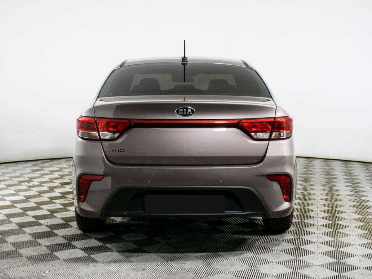 Kia Rio б/у, 2017, Автоматическая. Фото: #4