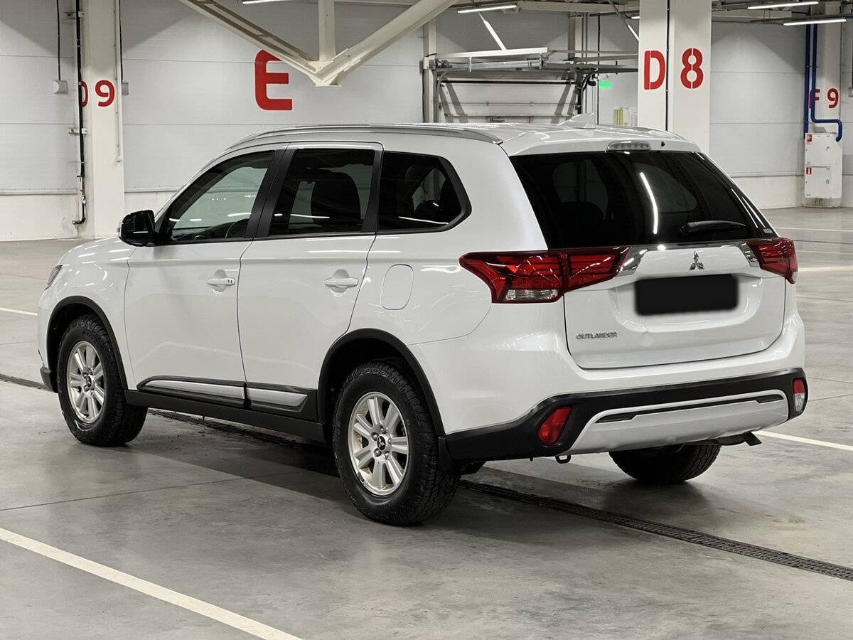 Mitsubishi Outlander б/у, 2021, Вариатор. Фото: #6