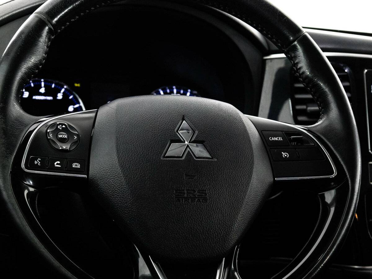 Mitsubishi Outlander б/у, 2019, Вариатор. Фото: #8