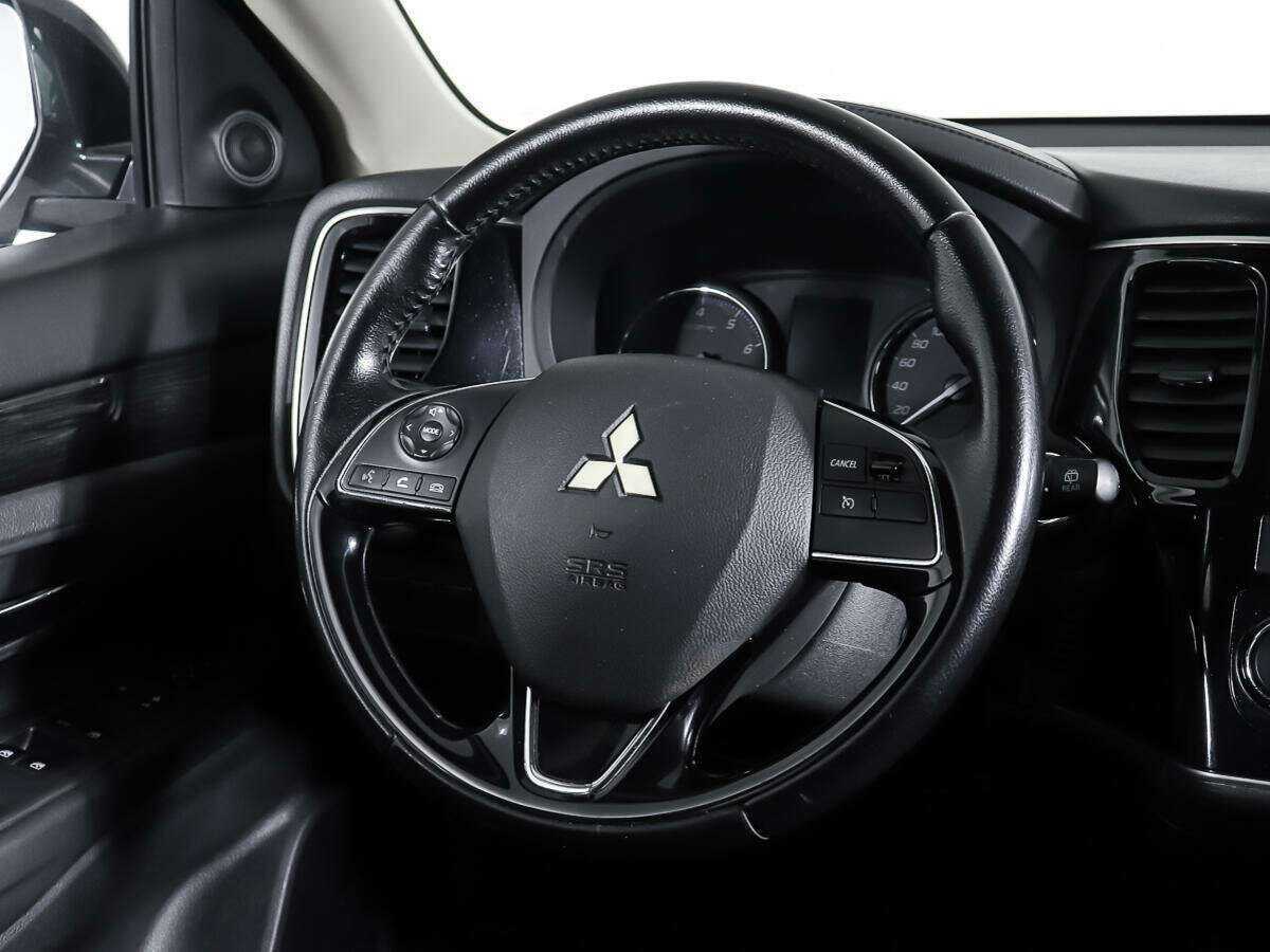Mitsubishi Outlander б/у, 2016, Вариатор. Фото: #13
