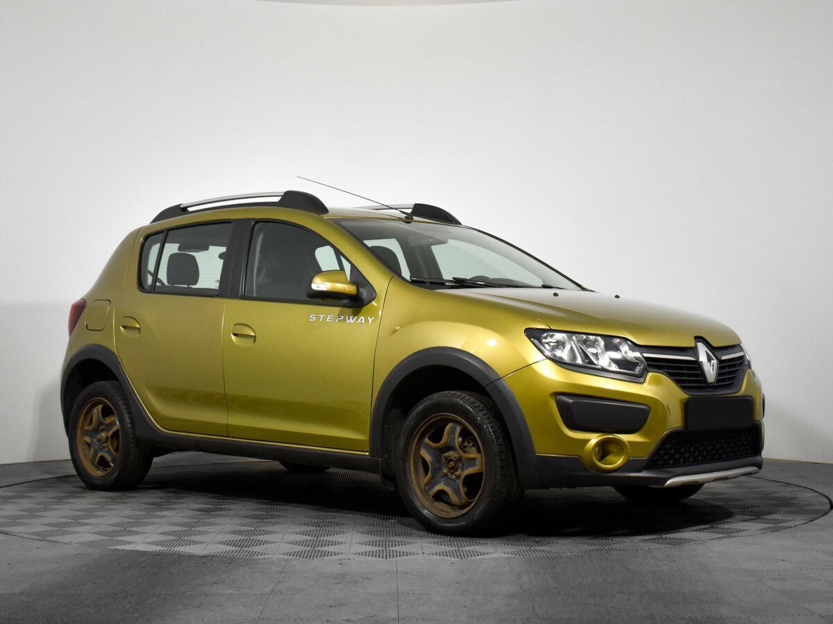 Renault Sandero б/у, 2016, Механическая. Фото: #2