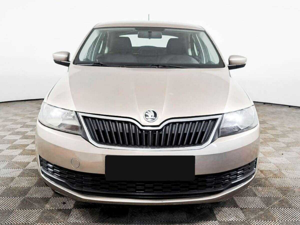 Skoda Rapid б/у, 2018, Механическая. Фото: #1