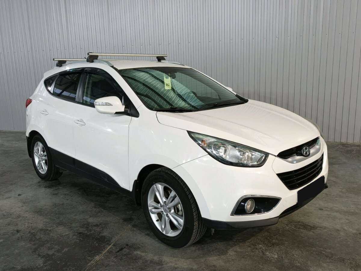 Hyundai ix35 б/у, 2012, Автоматическая. Фото: #2