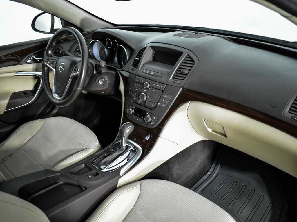 Opel Insignia б/у, 2012, Автоматическая. Фото: #11