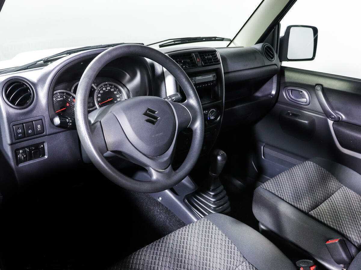 Suzuki Jimny б/у, 2018, Механическая. Фото: #13