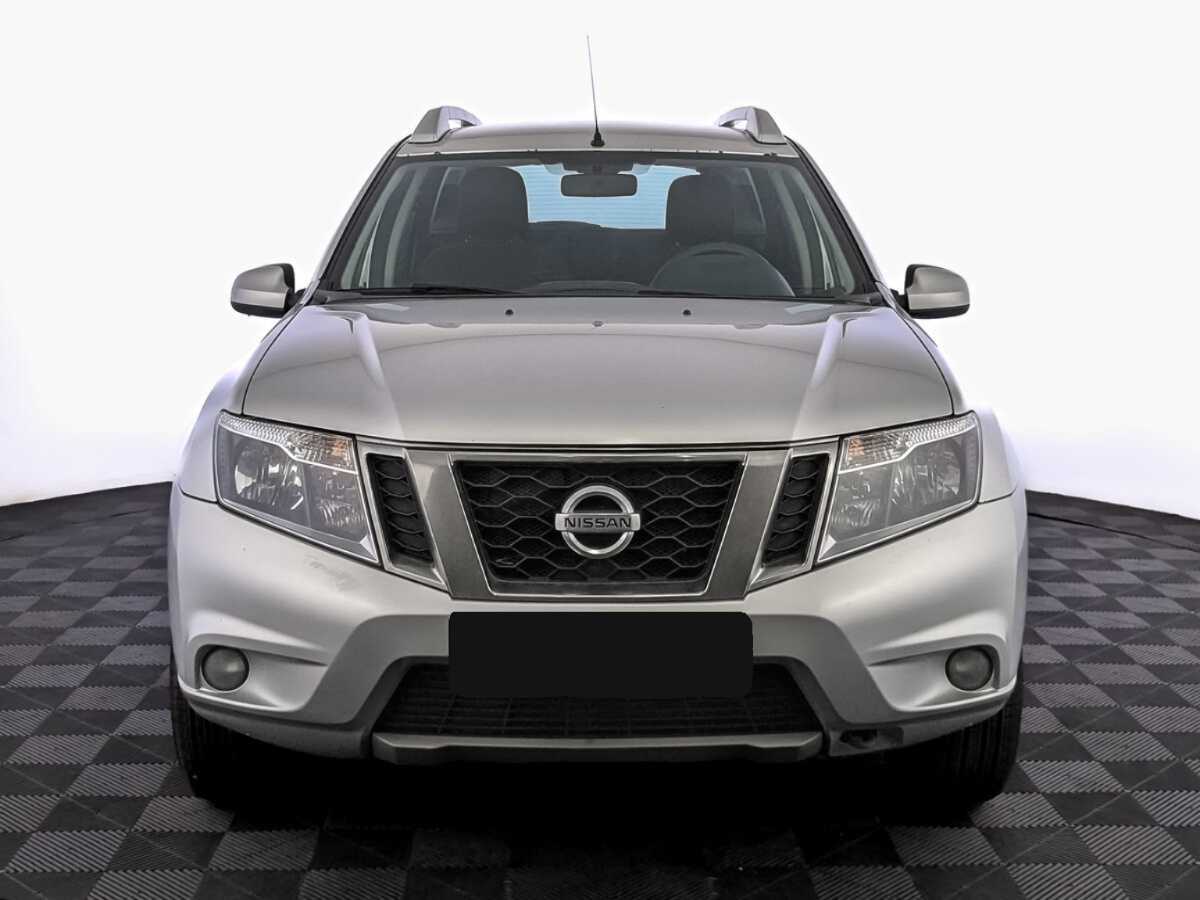 Nissan Terrano б/у, 2018, Механическая. Фото: #1