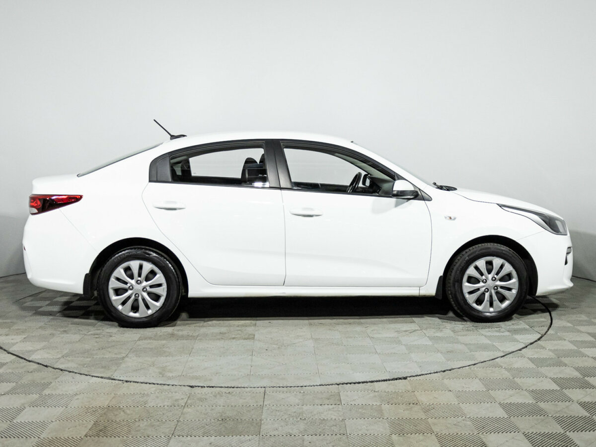 Kia Rio б/у, 2018, Автоматическая. Фото: #3