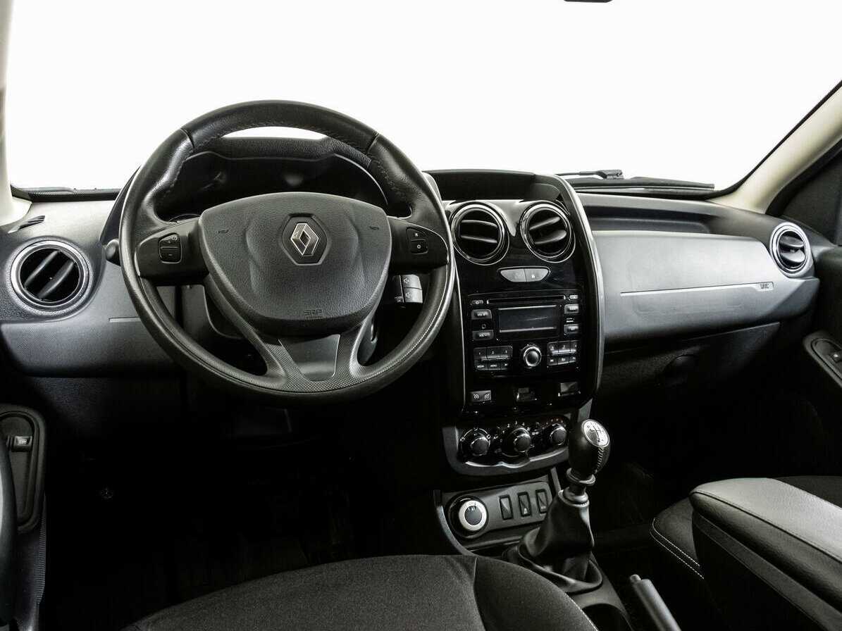 Renault Duster б/у, 2017, Механическая. Фото: #8