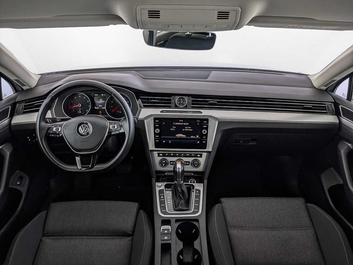 Volkswagen Passat б/у, 2019, Роботизированная. Фото: #13