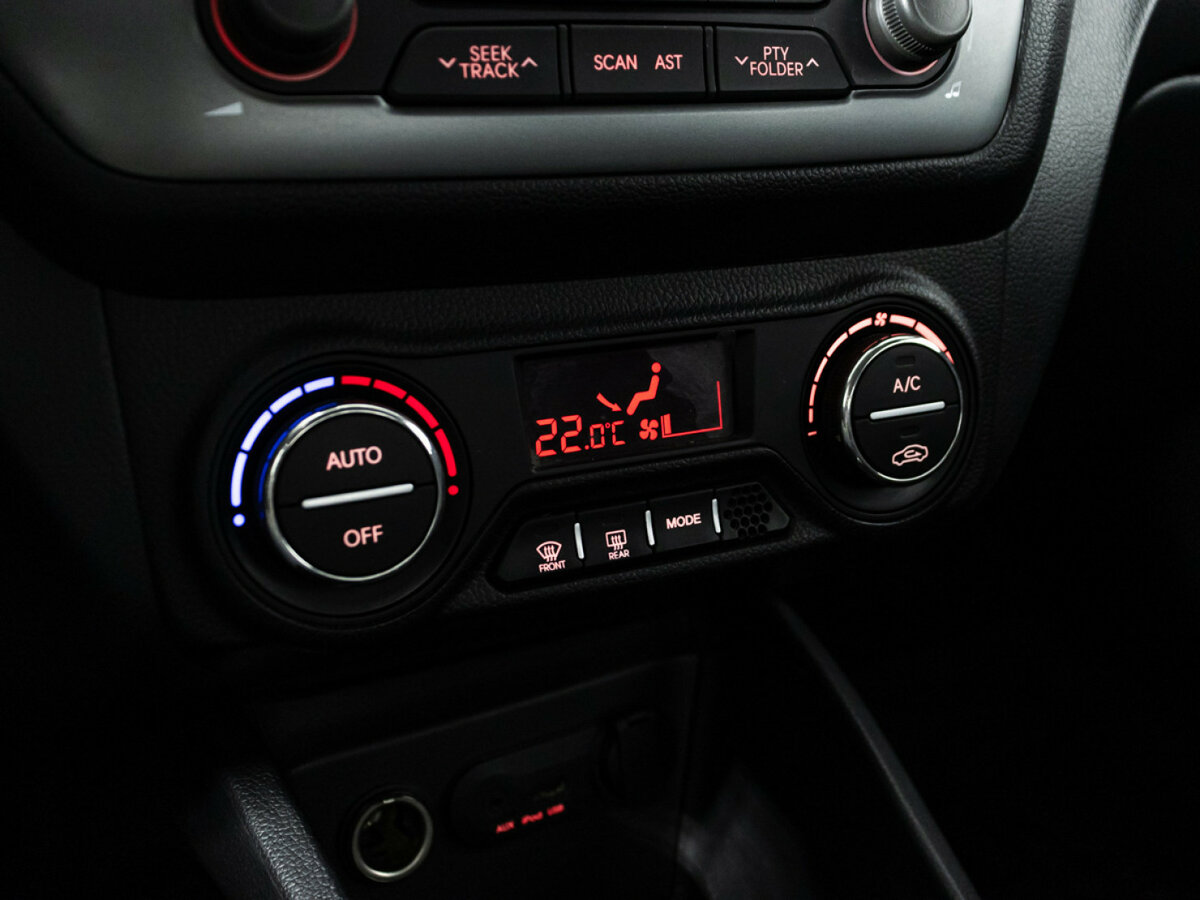 Kia Rio б/у, 2013, Механическая. Фото: #14