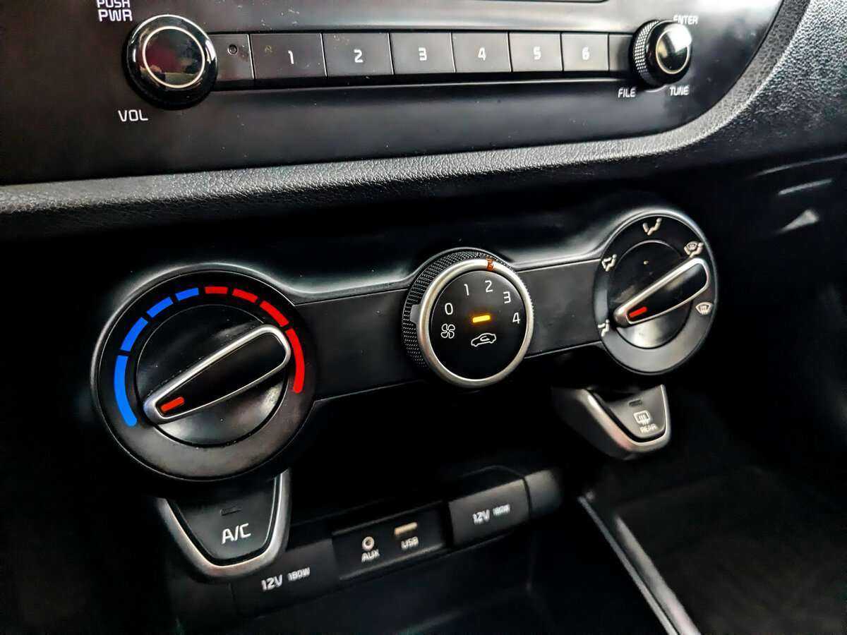 Kia Rio б/у, 2019, Механическая. Фото: #19