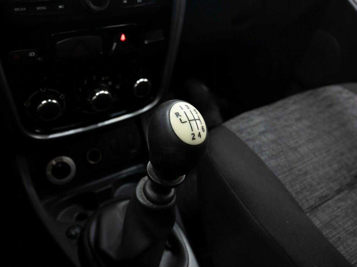 Renault Duster б/у, 2013, Механическая. Фото: #16