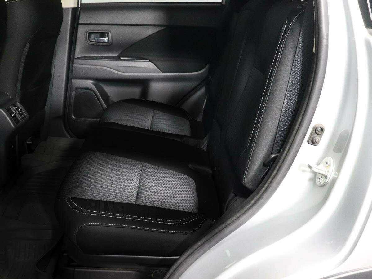 Mitsubishi Outlander б/у, 2019, Вариатор. Фото: #7