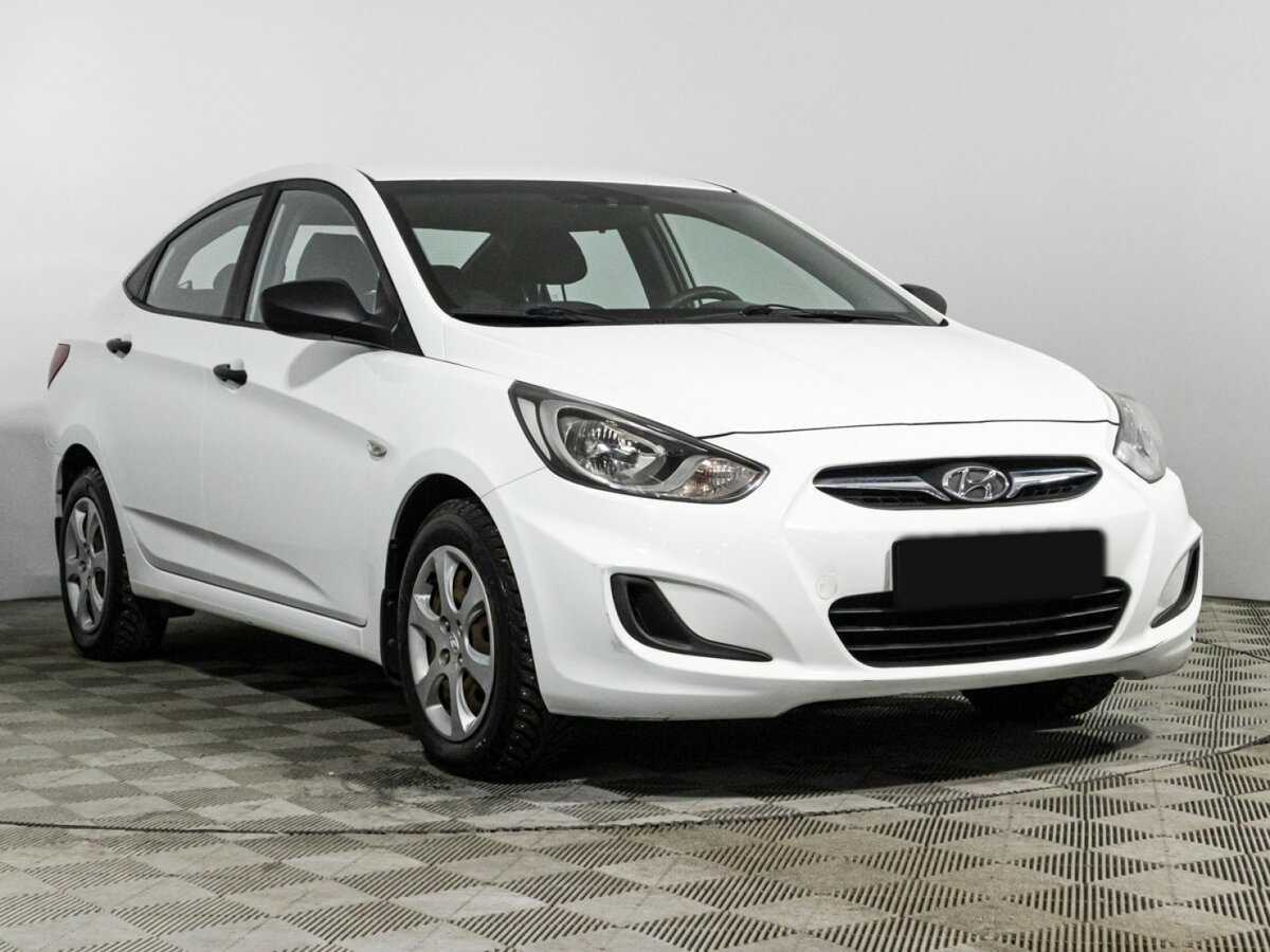Hyundai Solaris б/у, 2014, Автоматическая. Фото: #2