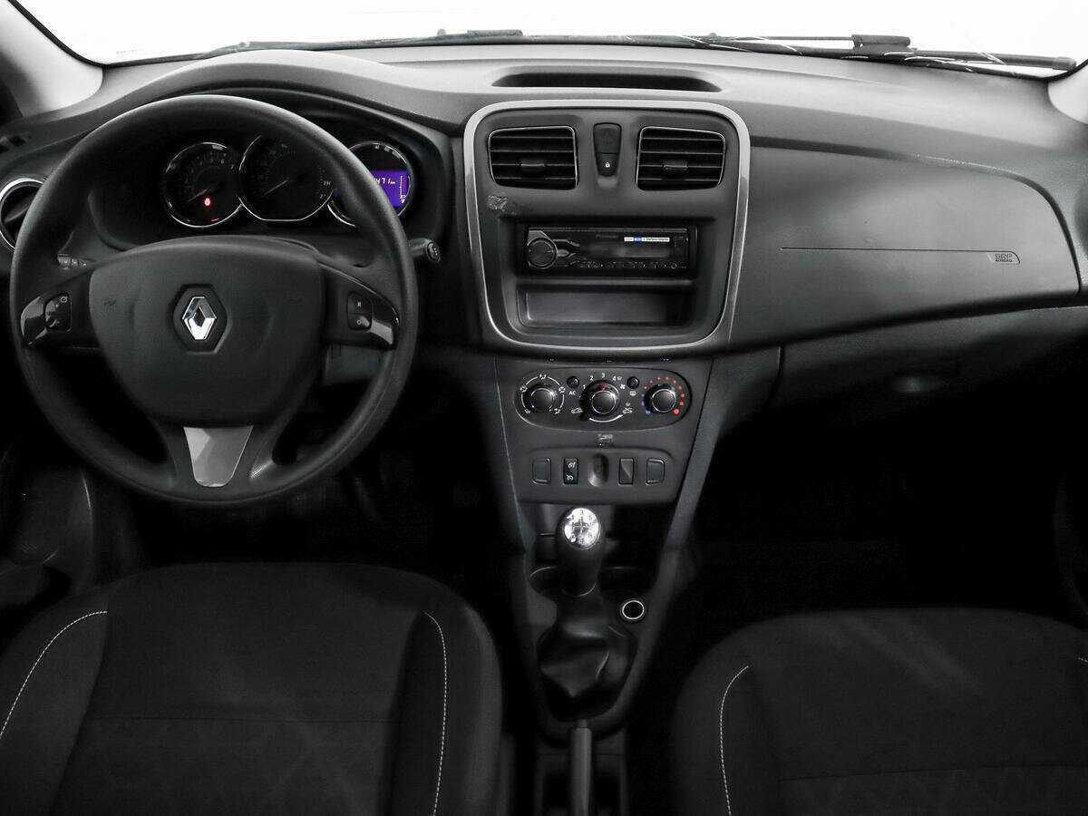 Renault Sandero б/у, 2015, Механическая. Фото: #11