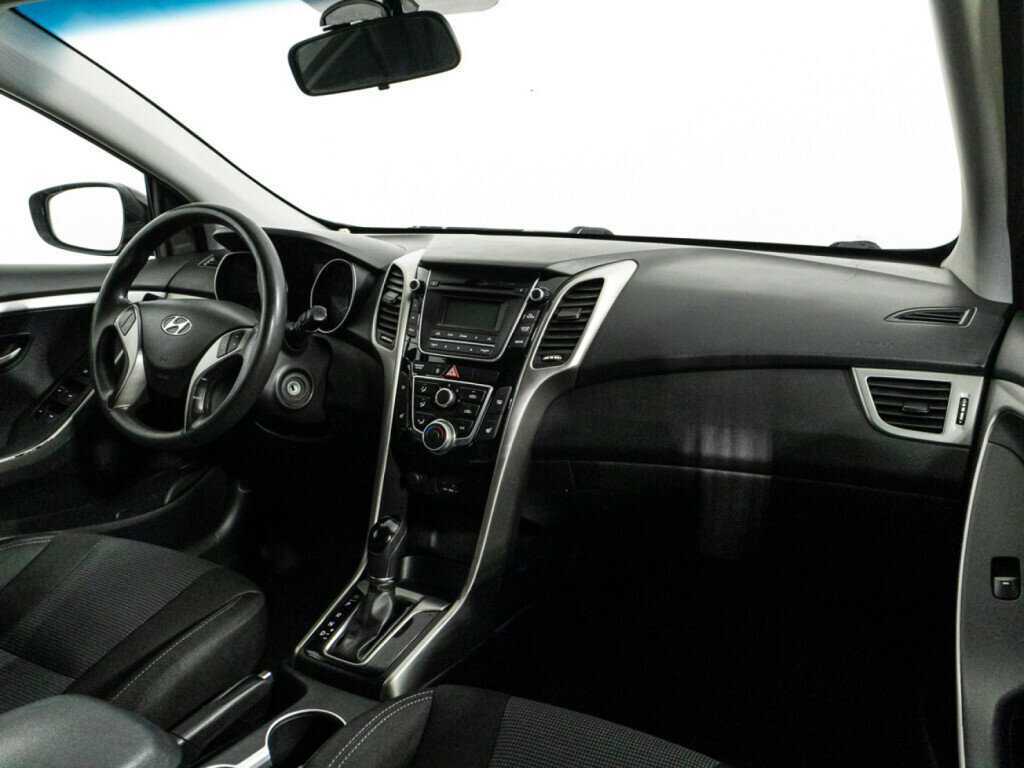 Hyundai i30 б/у, 2014, Автоматическая. Фото: #8