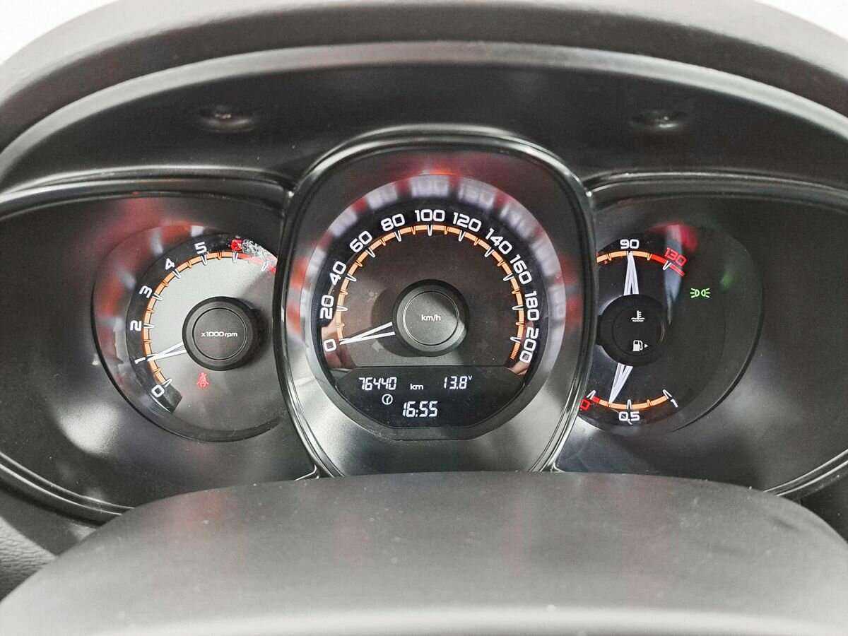 Lada (ВАЗ) Vesta б/у, 2020, Механическая. Фото: #10