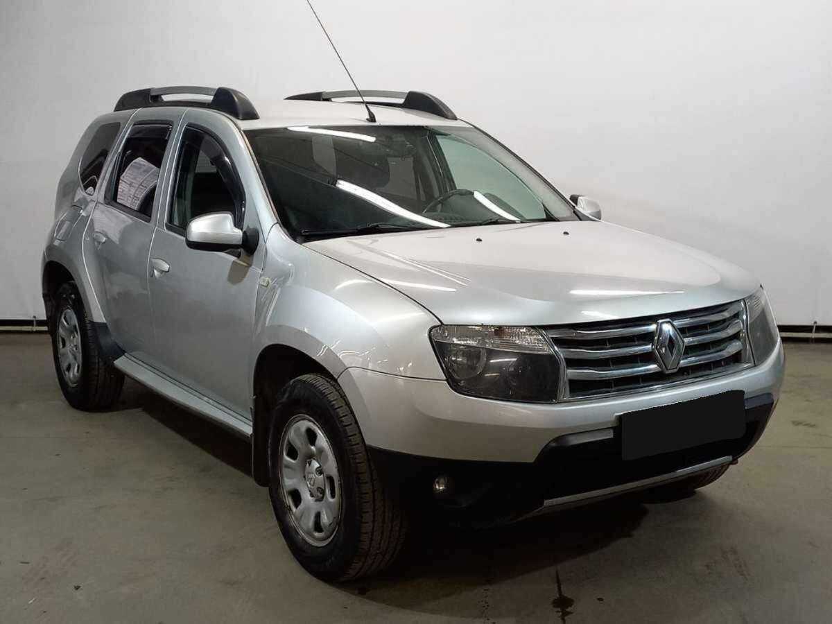 Renault Duster б/у, 2012, Механическая. Фото: #2