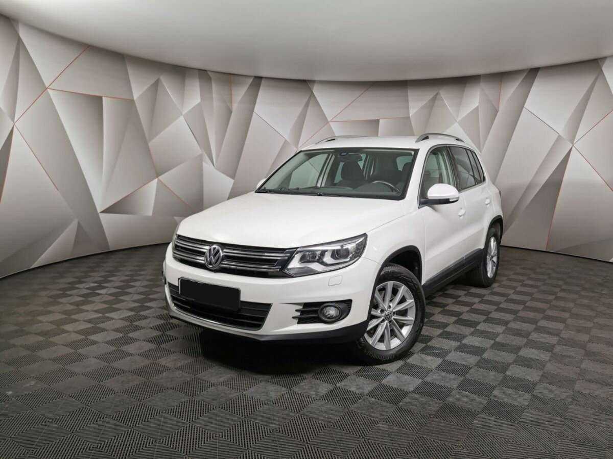Volkswagen Tiguan б/у, 2013, Автоматическая. Фото: #0