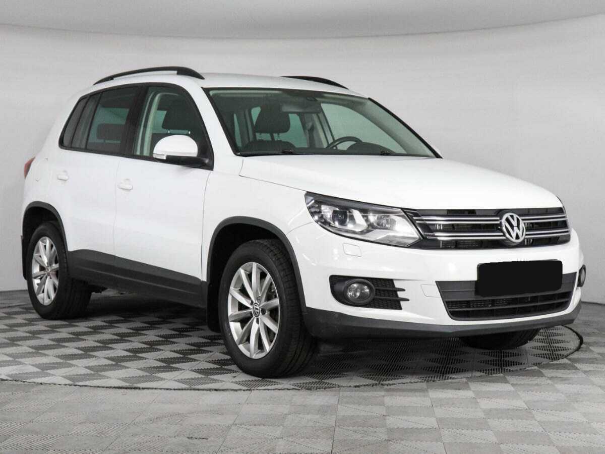 Volkswagen Tiguan б/у, 2016, Роботизированная. Фото: #2